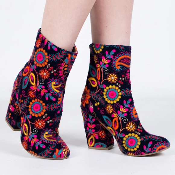 naughty monkey Shoes - NWT Naughty Monkey Embroidered Booties